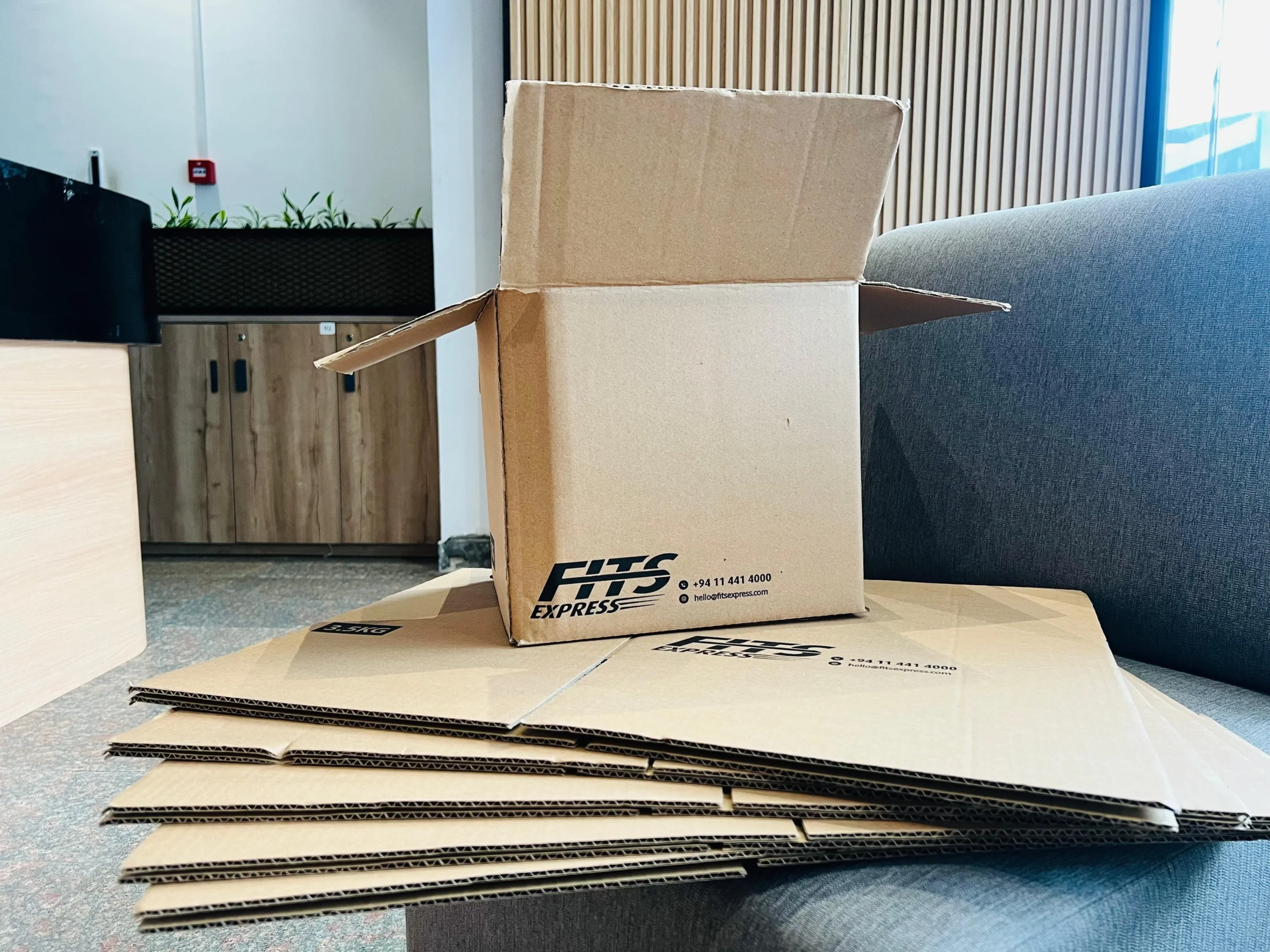 10 x Cardboard Shipping & Storage Box - 1.5kg (29.70 x 19.70 x 9.30 cm)